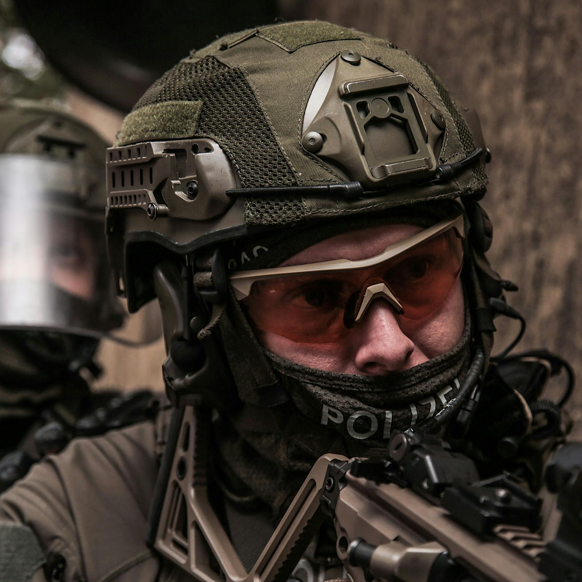 Europaweit gesucht: Linksextremist springt bei Festnahme in Berlin aus Hotelfenster