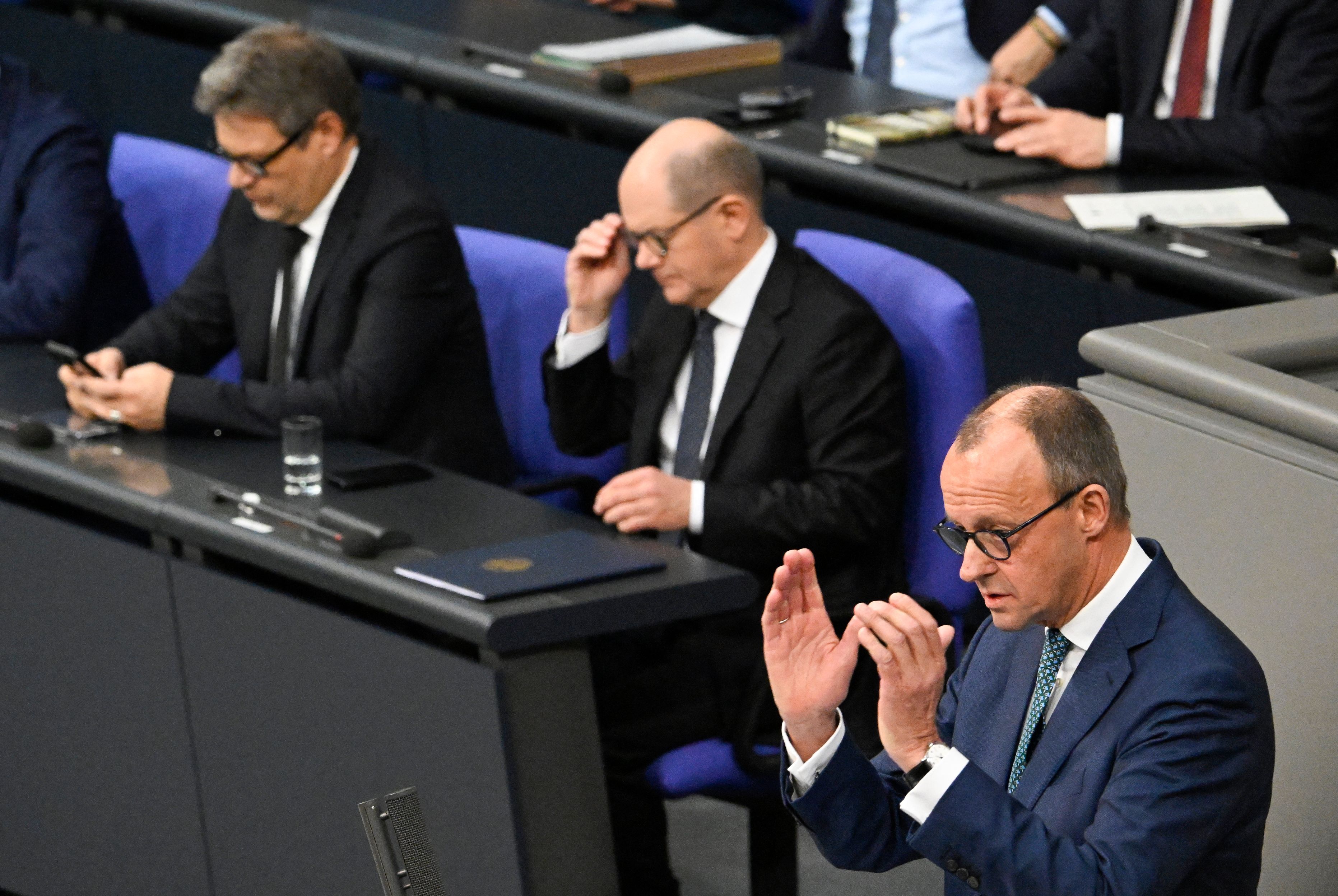 Friedrich Merz Fordert Vertrauensfrage – Olaf Scholz Kontert ...