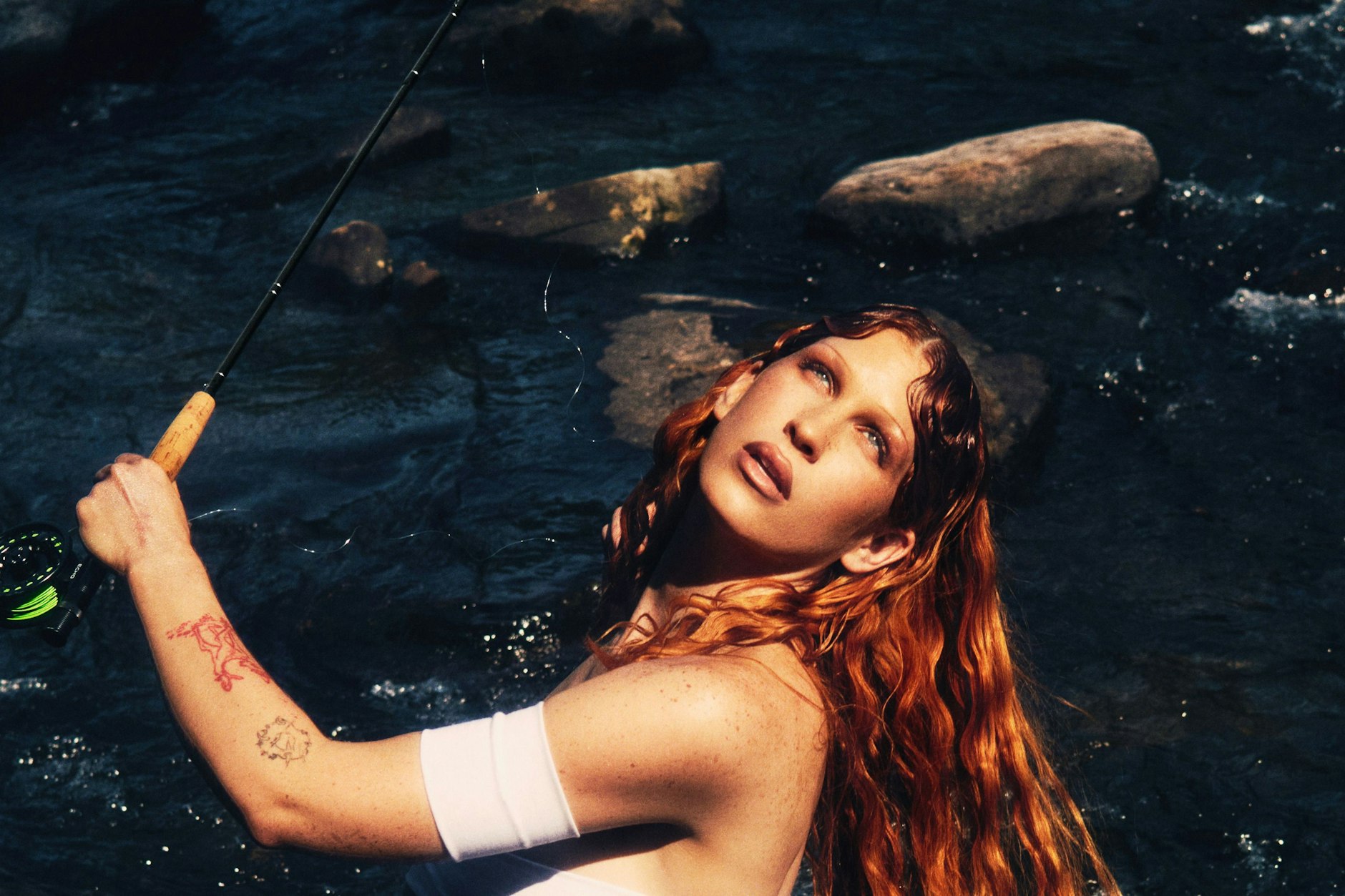 Die amerikanische Performerin Alexandra Drewchin alias Eartheater wuchs streng religiös auf. 