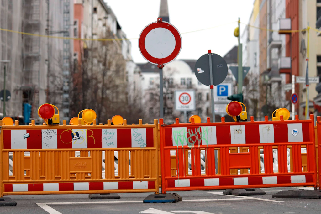 Wasserrohrbrüche in Friedrichshain und Pankow: Straßen bleiben tagelang gesperrt