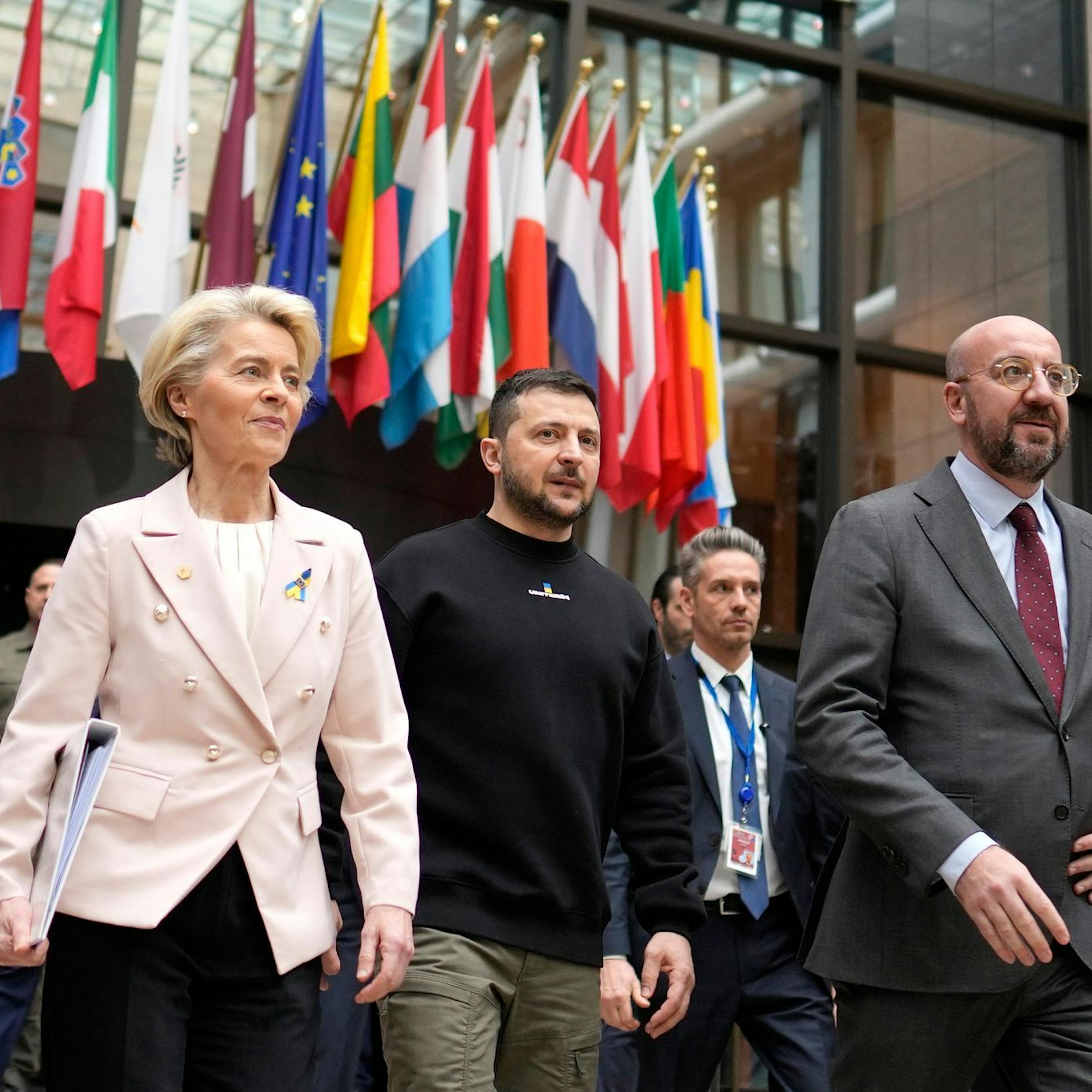 EU nimmt Beitrittsgespräche mit der Ukraine und Moldau auf