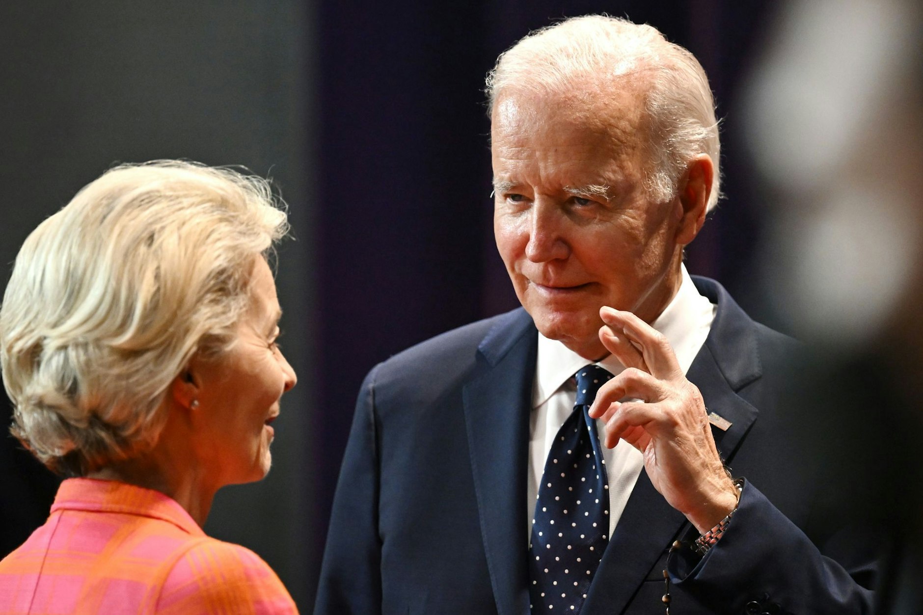 EU-Kommissionspräsidentin Ursula von der Leyen im Gespräch mit US-Präsident Joe Biden