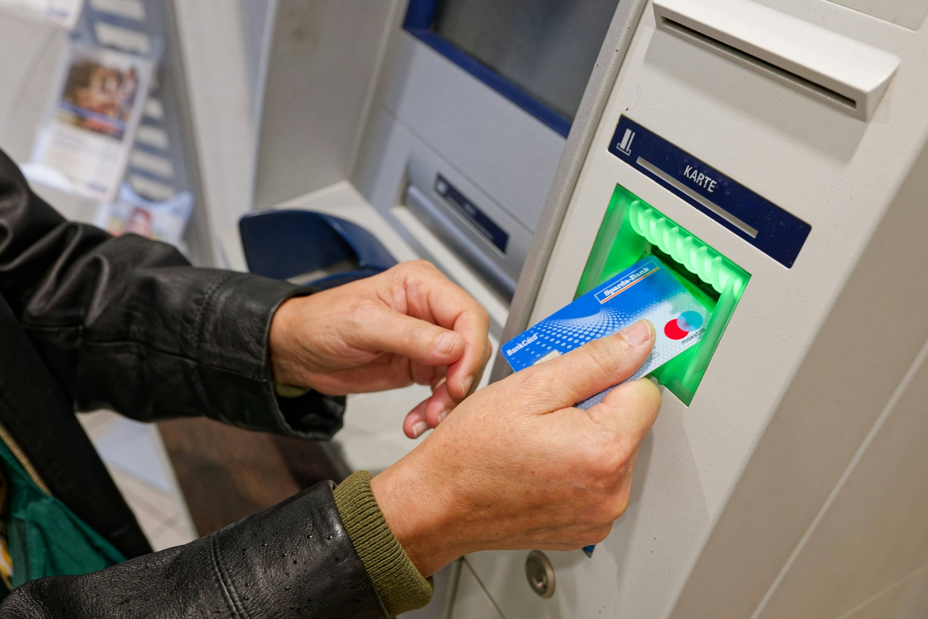 Die aufmerksame Bankmitarbeiterin alarmierte die Polizei.