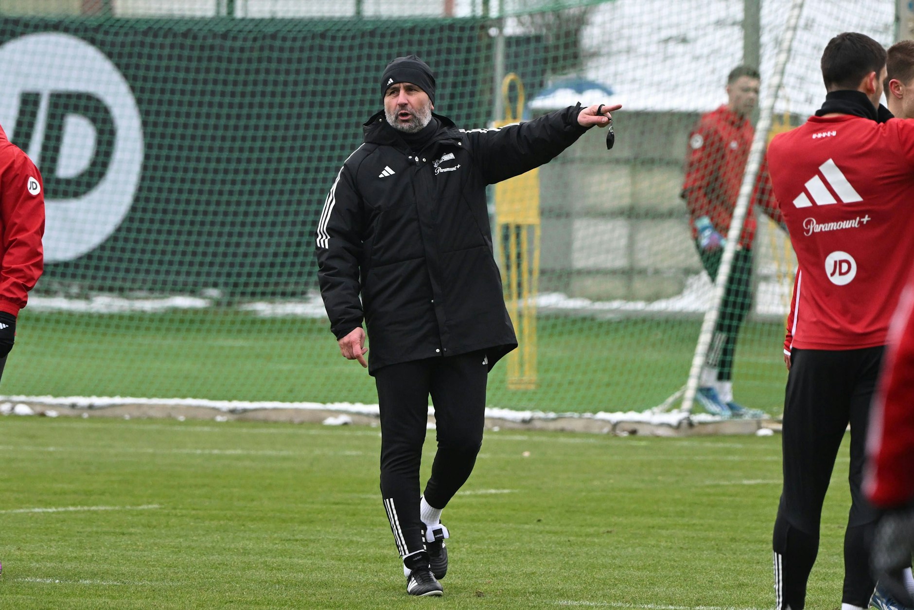 Gibt noch nicht mal drei Wochen beim 1. FC Union den Ton an und hat dennoch bereits einiges bewirkt: Cheftrainer Nenad Bjelica (52)