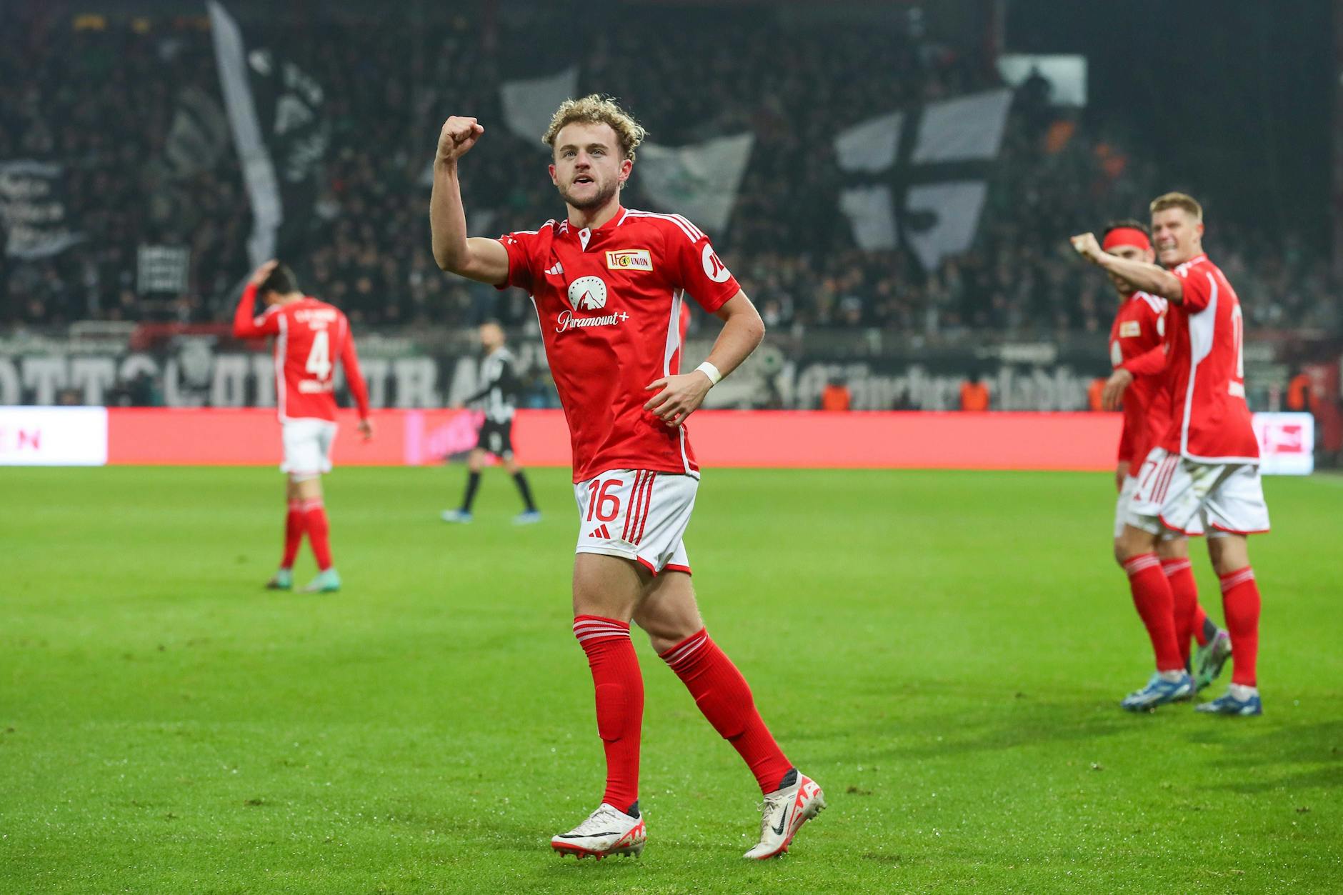Benedict Hollerbach glänzte als Torschütze beim 3:1 gegen Gladbach und bekommt in Bochum von Trainer Nenad Bjelica erneut das Vertrauen.
