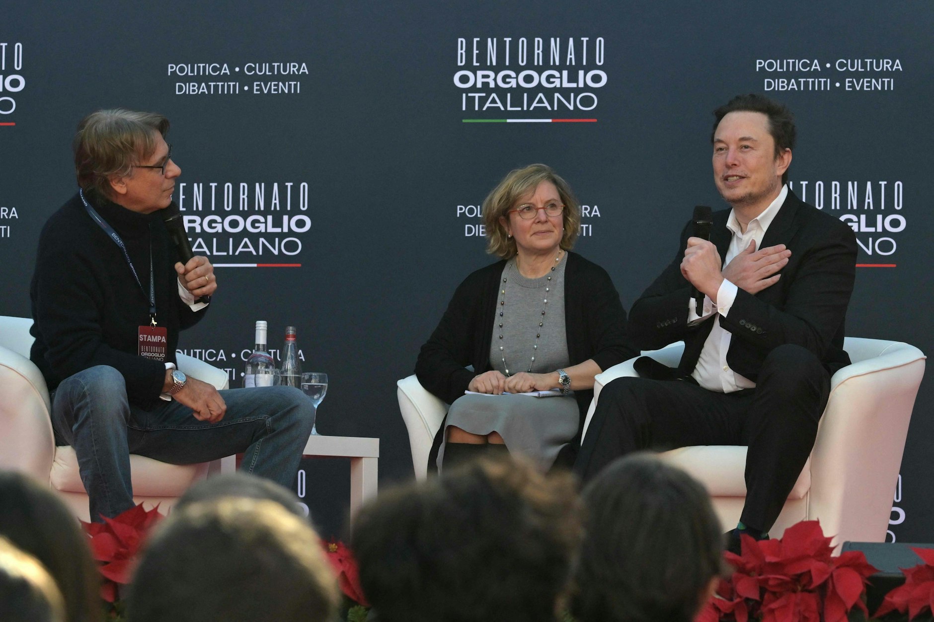 Elon Musk ha parlato sabato alla stampa all'evento Atreyu a Roma.