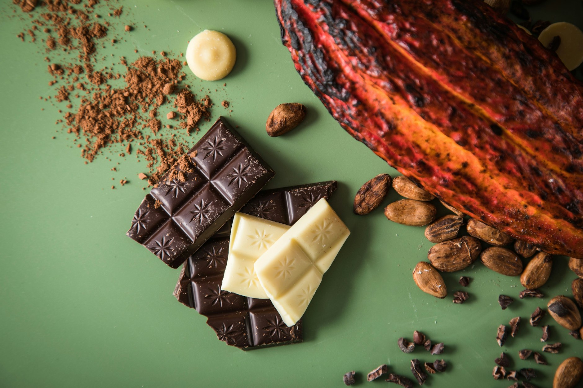 Schokolade gibt es in allen Formen und Farben, und auch zu Hause können wir Eigenkreationen entwerfen.