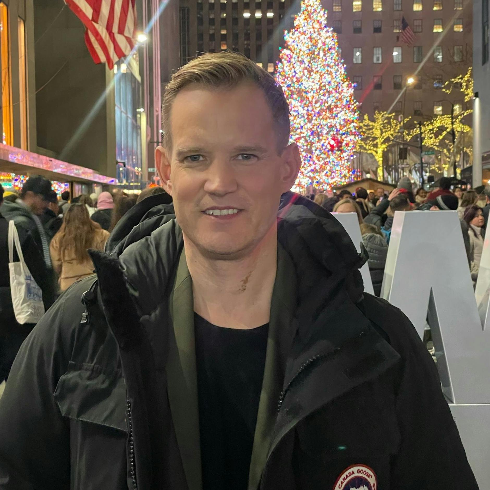 Image - Hendrik Streeck genießt das weihnachtliche New York