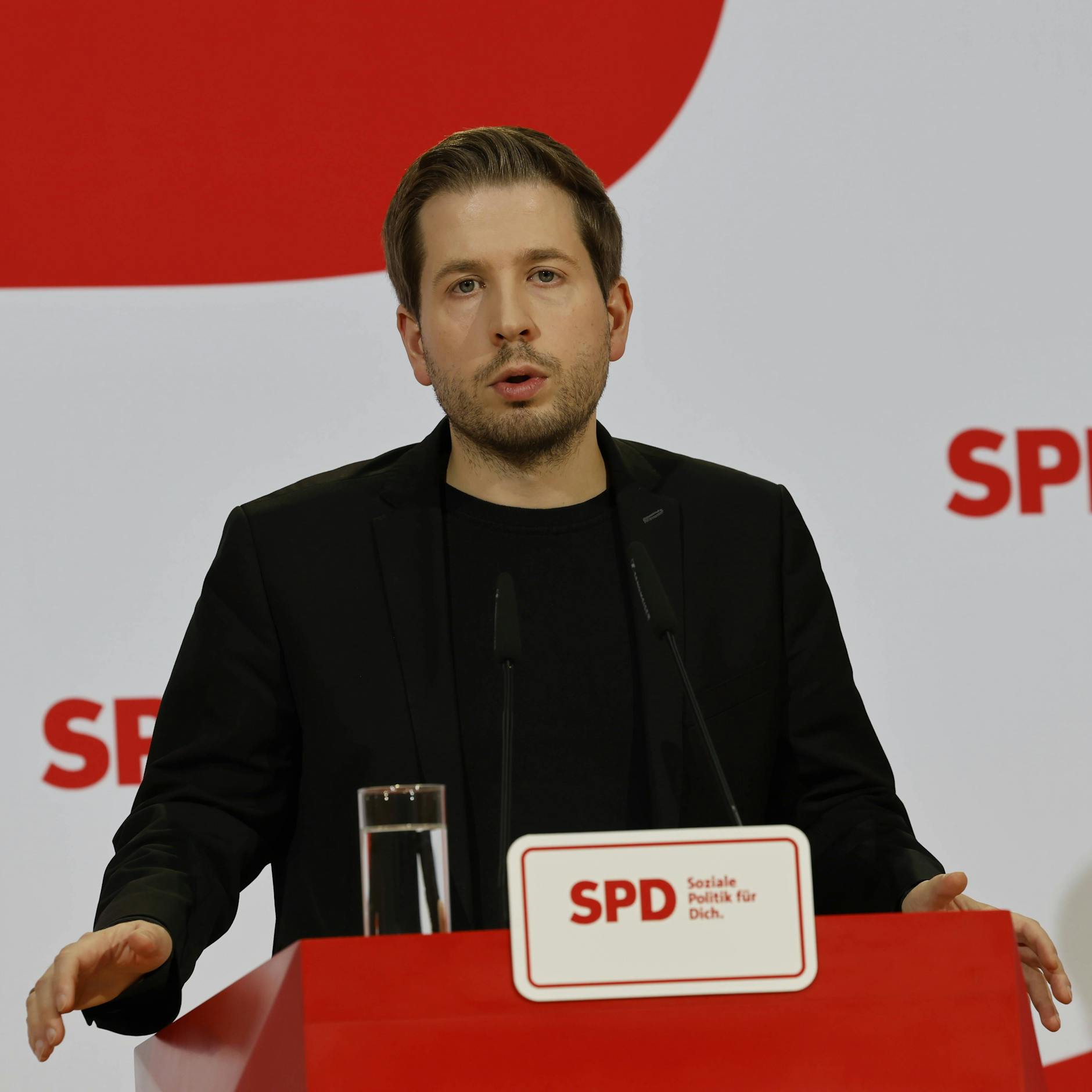 Image - Kevin Kühnert: Keine Mehrheit in der SPD für Bundeswehr-Pflichtdienst nach schwedischem Modell