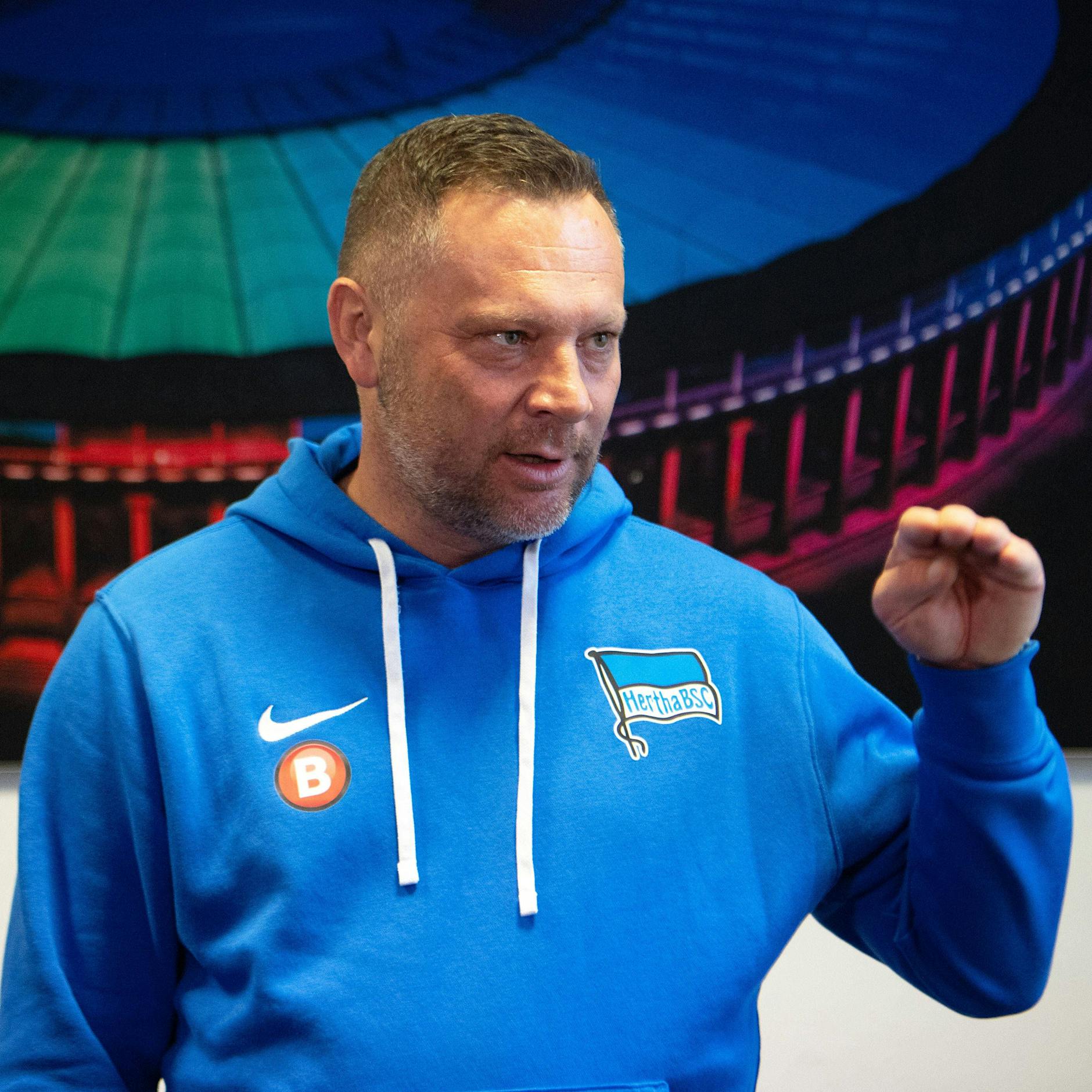 Investor-Knatsch: Hertha-Trainer Dardai kontert 777-Sportchef Spors!