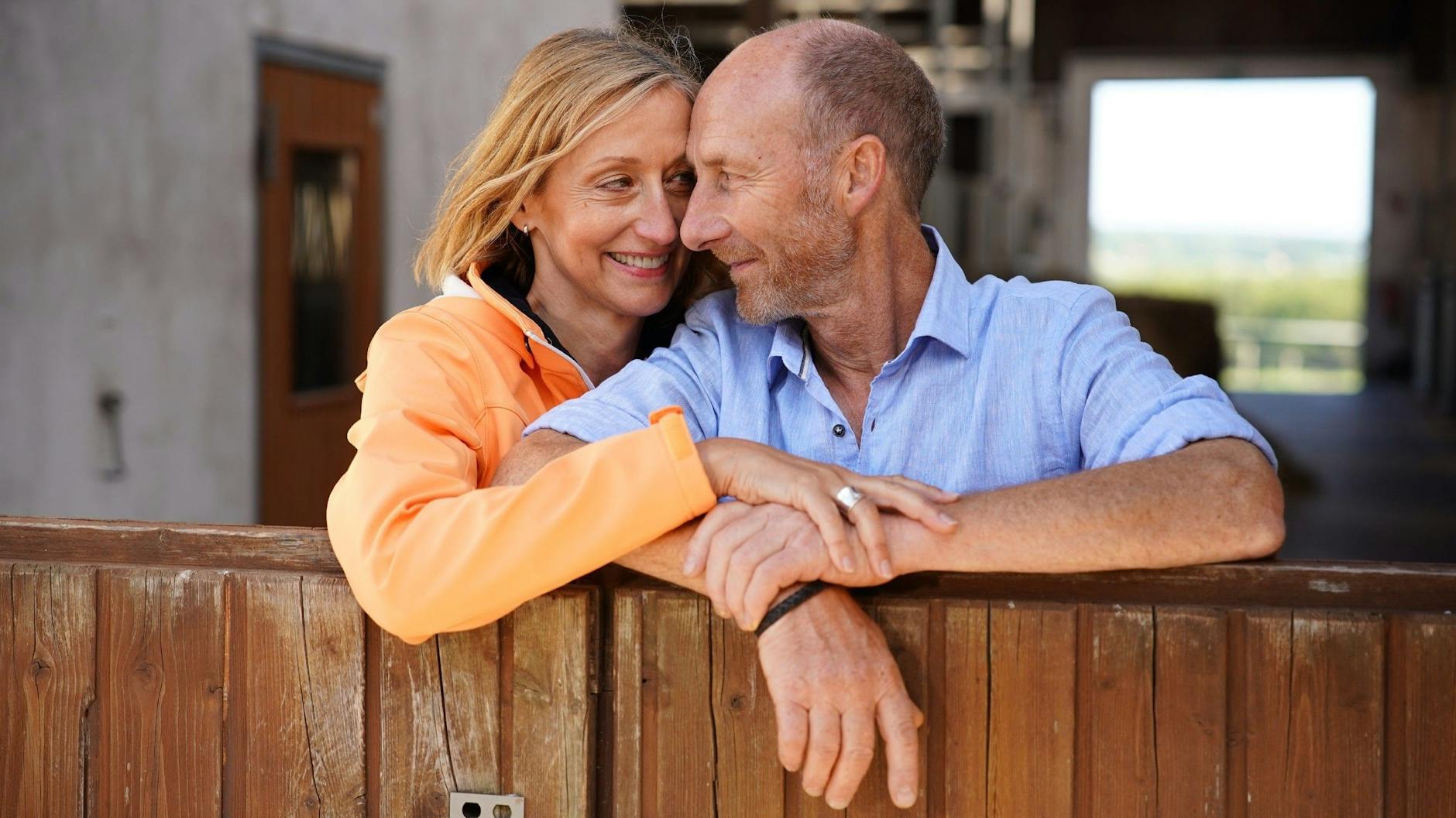 Pferdewirt Hans und Elke sind ein Paar geworden.