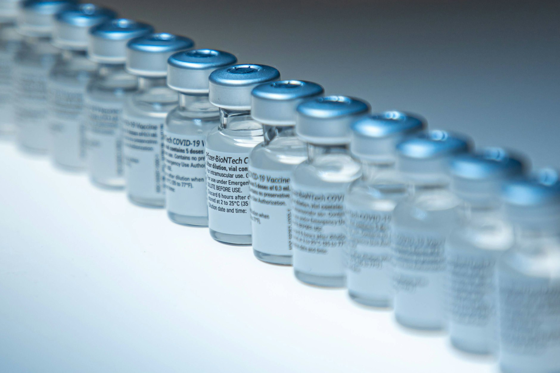 Gibt es nun Verunreinigungen in der mRNA-Impfung oder nicht? Der MDR wollte aufklären, zog aber seinen Beitrag zurück.