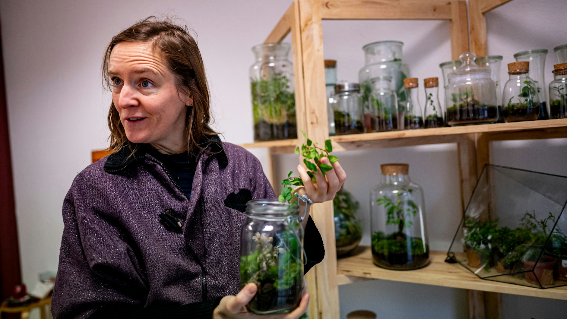 Aurelie Morgen, Inhaberin von Petite Jungle. Ihre Terrarien gibt es auch in den Galeries Lafayette. Kurse gibt es für 75 Euro.