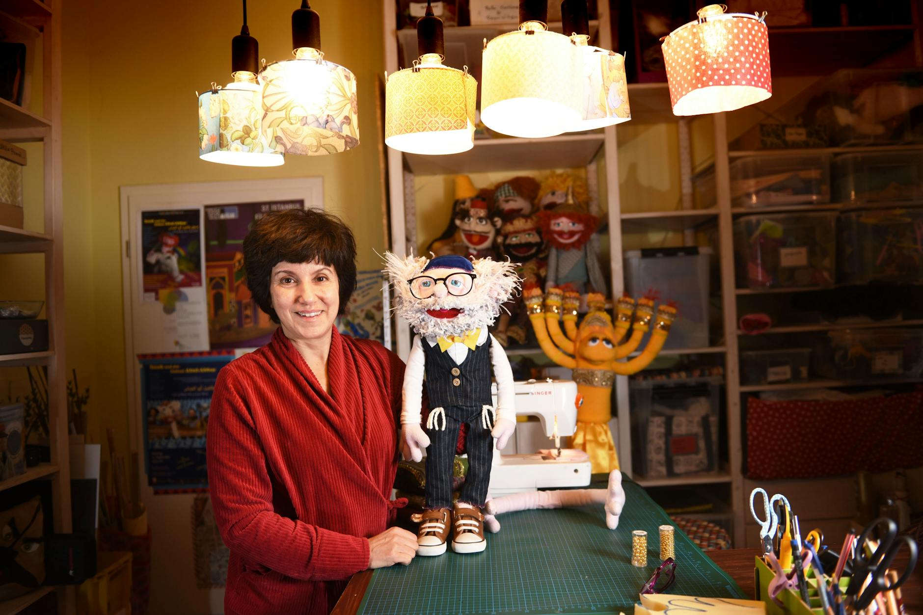 „Mut zur Stereotypisierung “: Shlomit Tripp in ihrer Werkstatt mit Rabbi Blumenberg