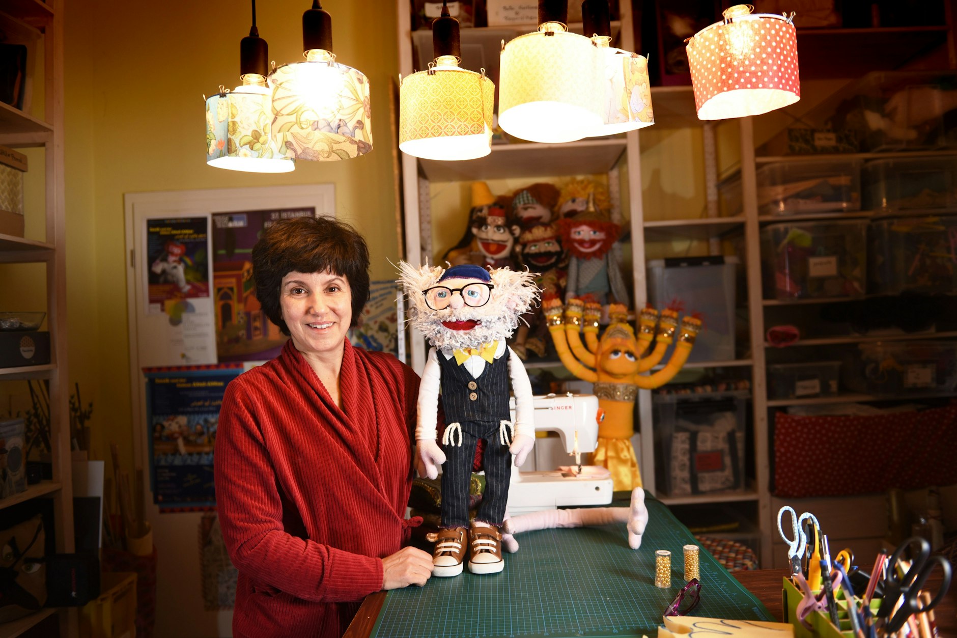 „Mut zur Stereotypisierung “: Shlomit Tripp in ihrer Werkstatt mit Rabbi Blumenberg