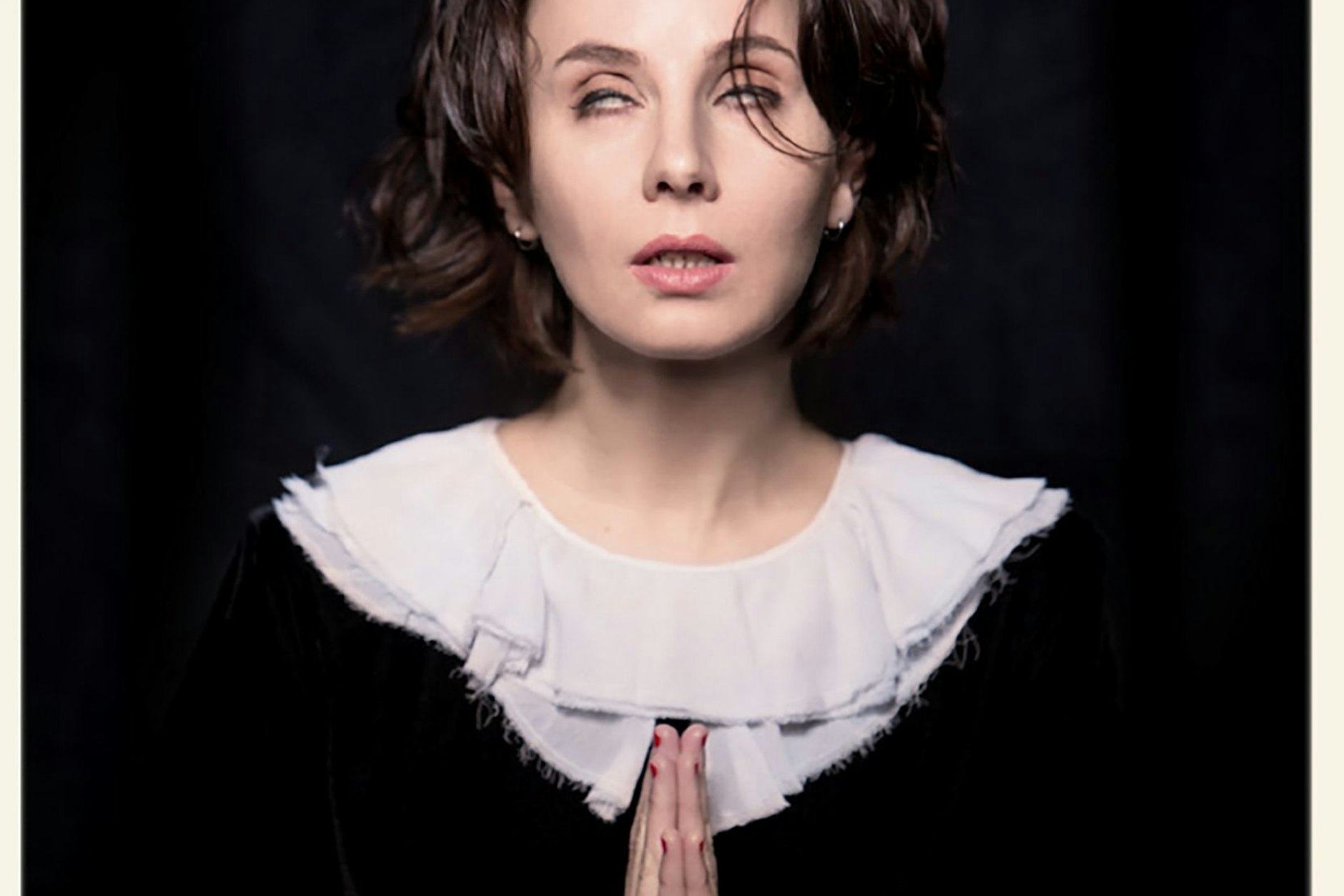 Amen! Hanna Lakomy nimmt Weihnachten nicht mehr besonders ernst, wie man sieht.