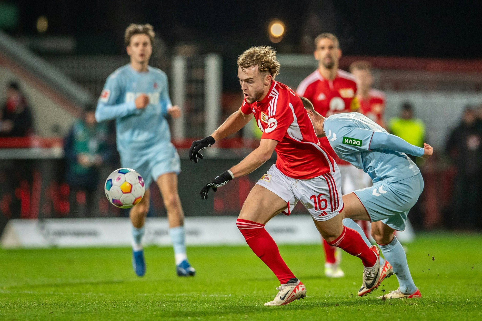 Stürmer Benedict Hollerbach (22) bringt den 1. FC Union gegen den 1. FC Köln in Führung. 
