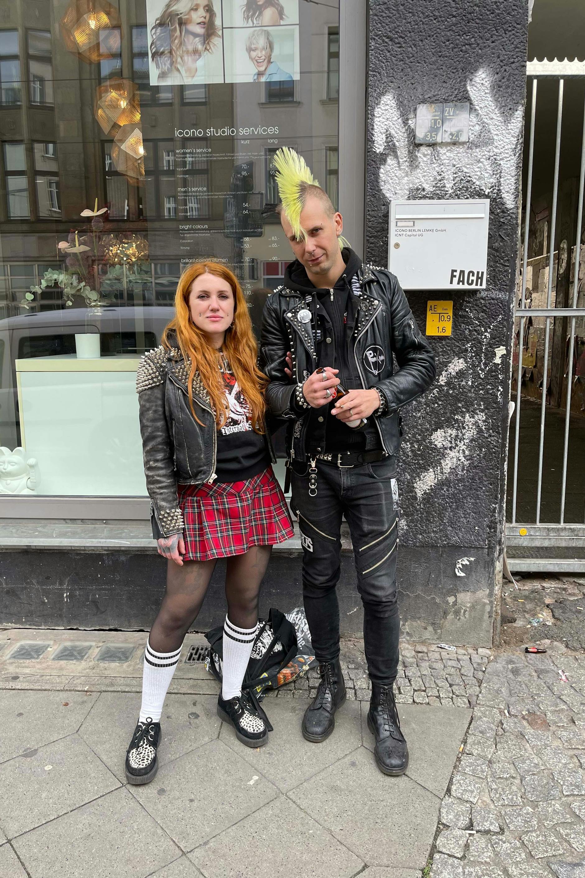 Auch das ist Berlin: Echte Punks in der Brunnenstraße.