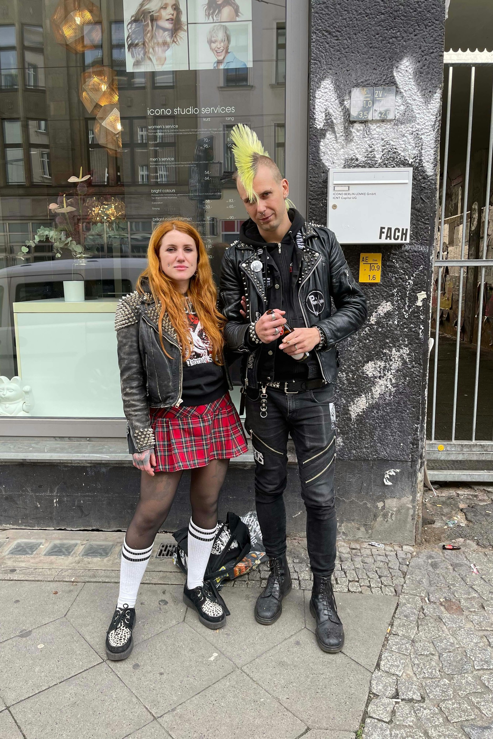 Auch das ist Berlin: Echte Punks in der Brunnenstraße.