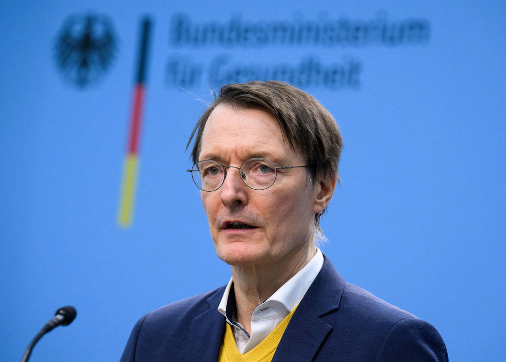 Lauterbachs Therapien: Impfgeschädigte und ME/CFS-Kranke werden ignoriert
