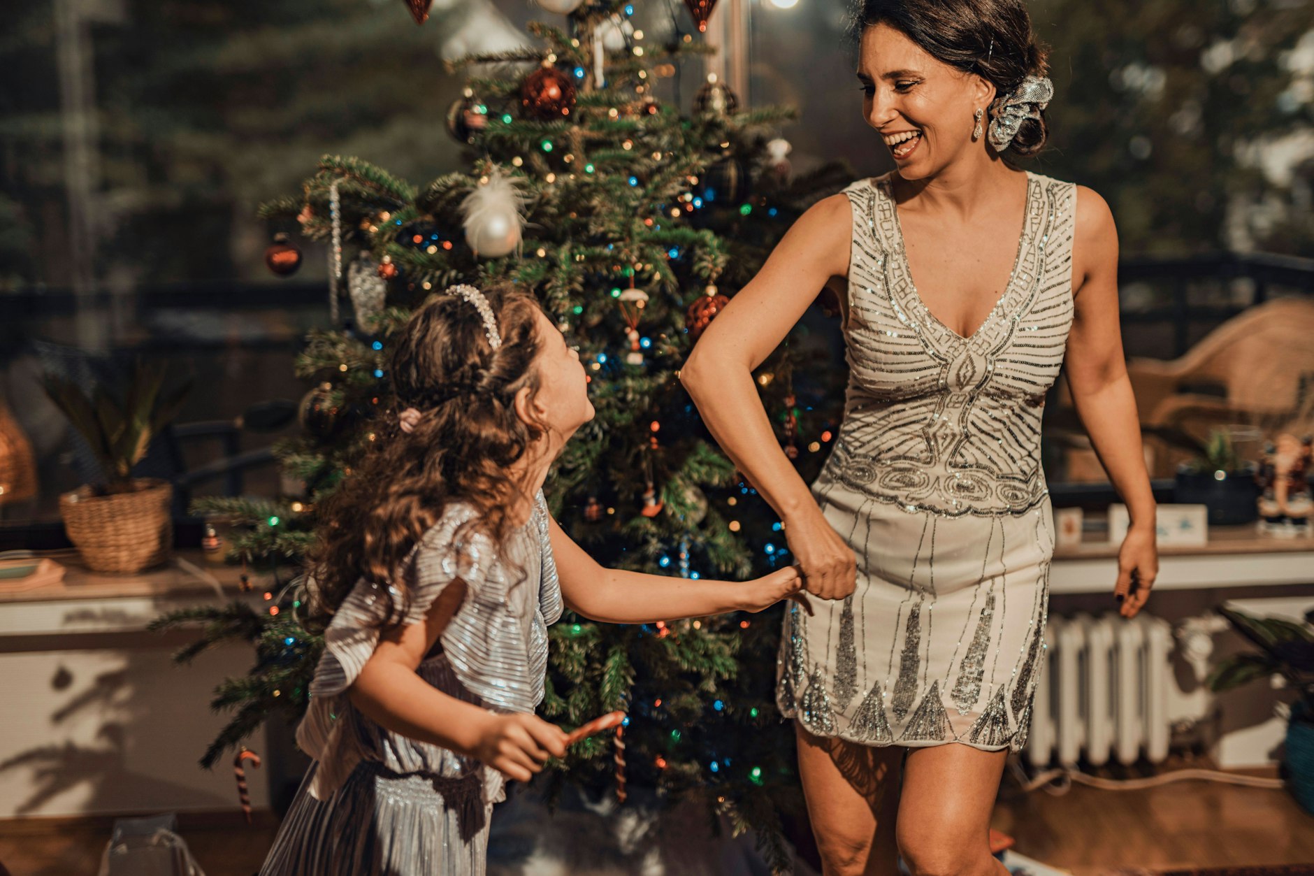 Laut Horoskop handeln einige Sternzeichen an Weihnachten besonders fair.