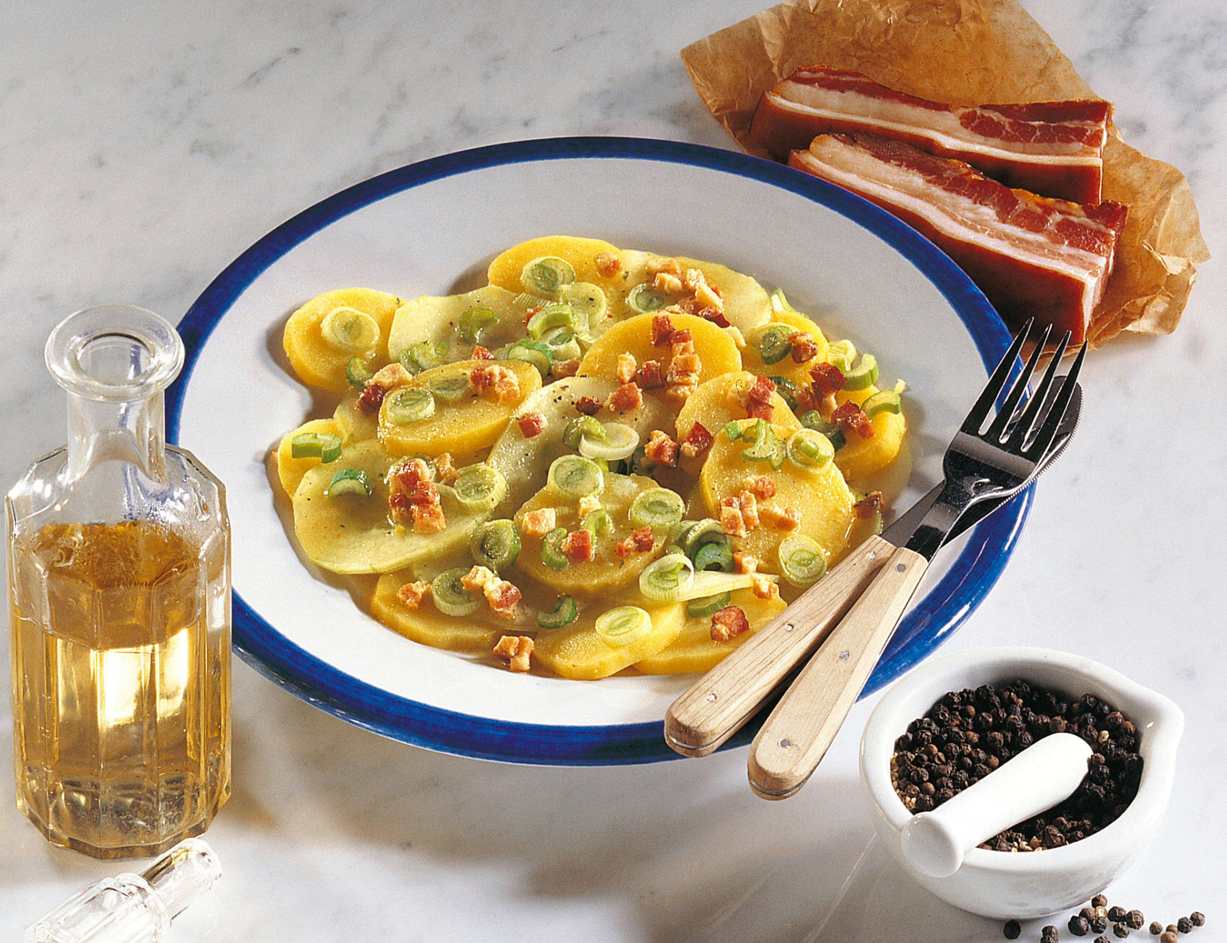 Geniales Rezept: Der beste Kartoffelsalat der Welt – er ist sogar noch ... Geniales Rezept: Der beste Kartoffelsalat der Welt – er ist sogar noch ...