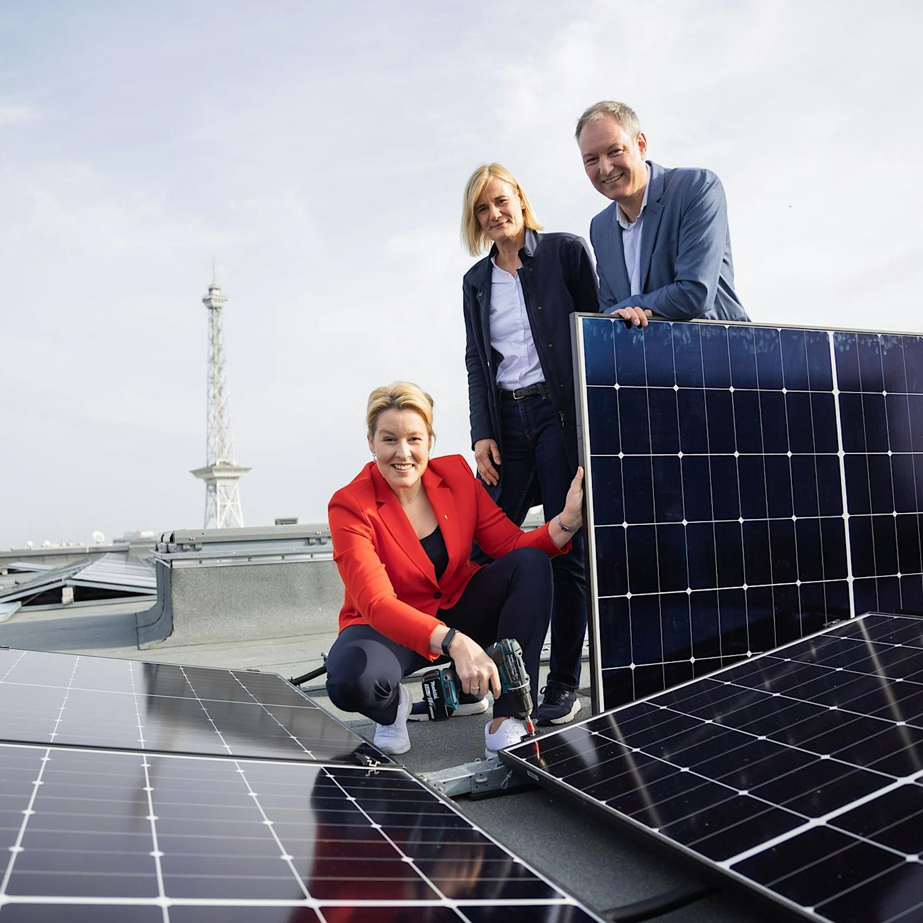 Giffey sieht Trendwende beim Solarausbau - will mehr Tempo