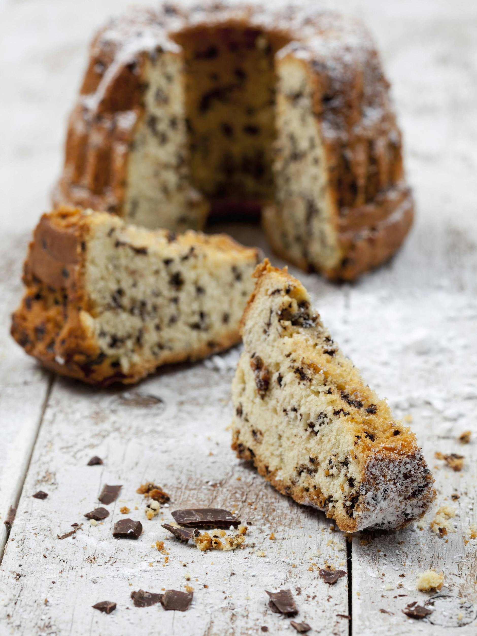 Die zerbrochenen Weihnachtsmänner können Sie auch in diesem leckeren Rezept für Rührkuchen verarbeiten.