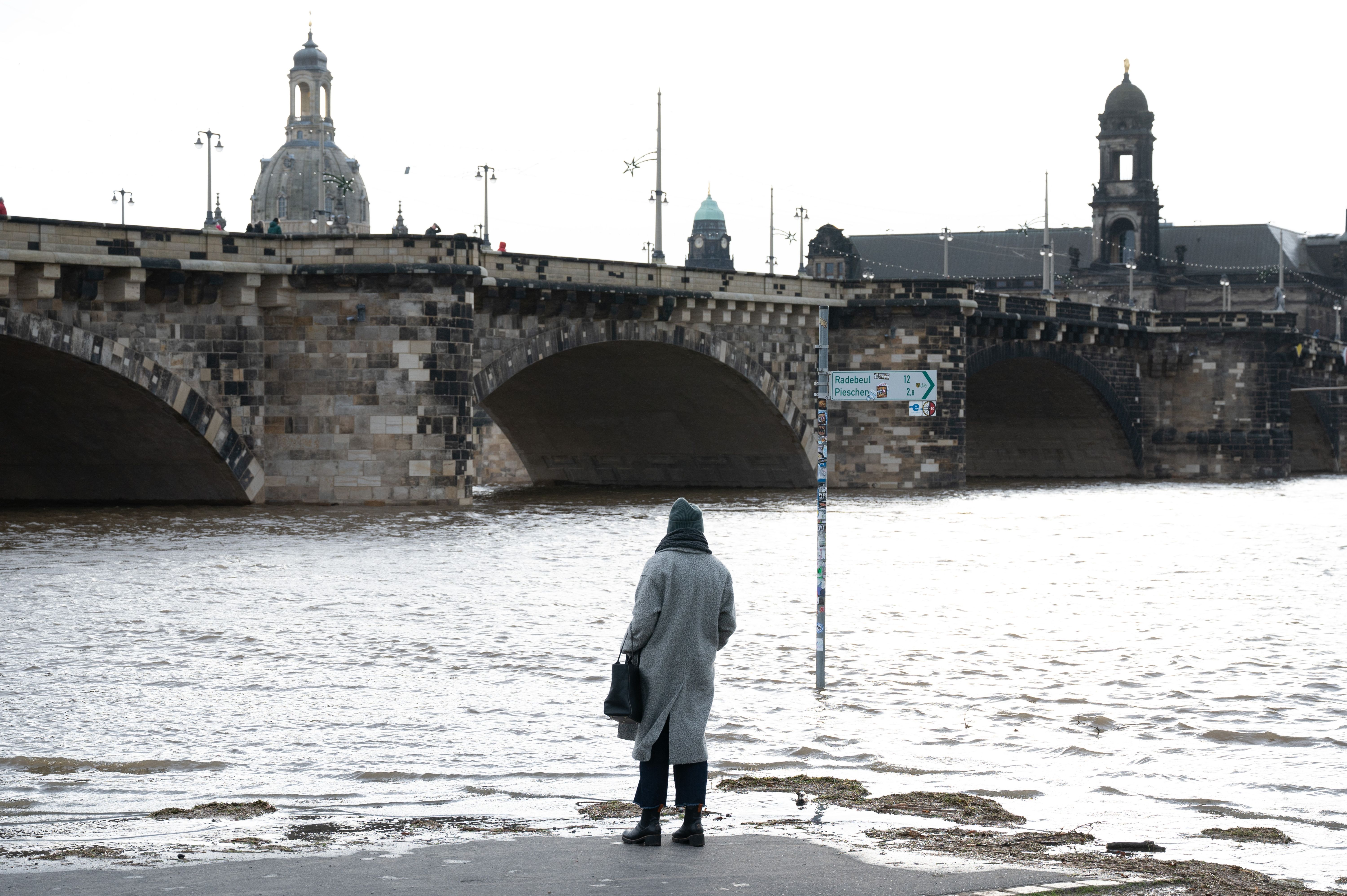 Hochwasser-Angst An Der Elbe Wächst – Alarmstufe 3 In Dresden