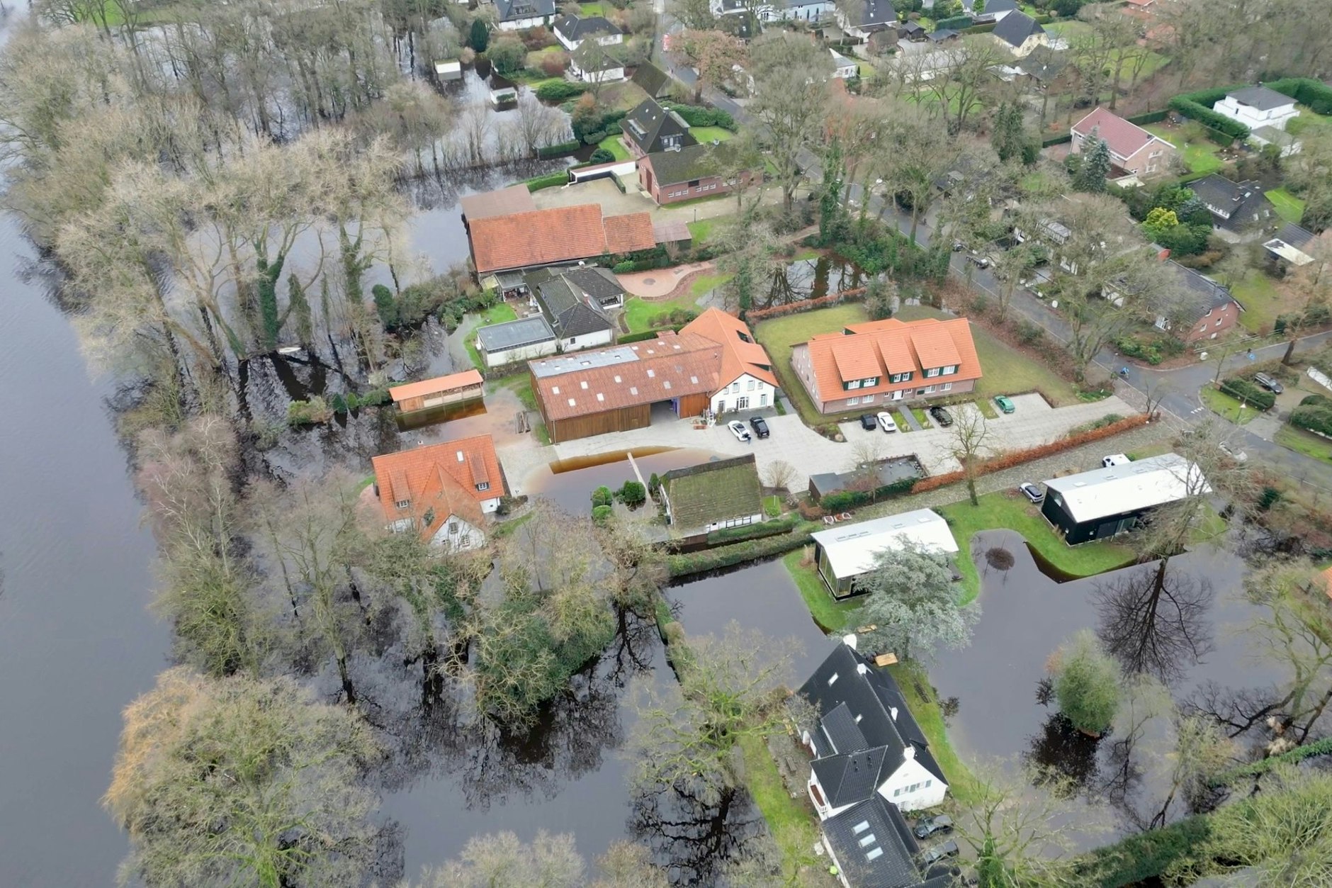 Das Hochwasser hält besonders Bremen und Niedersachsen in Atem.