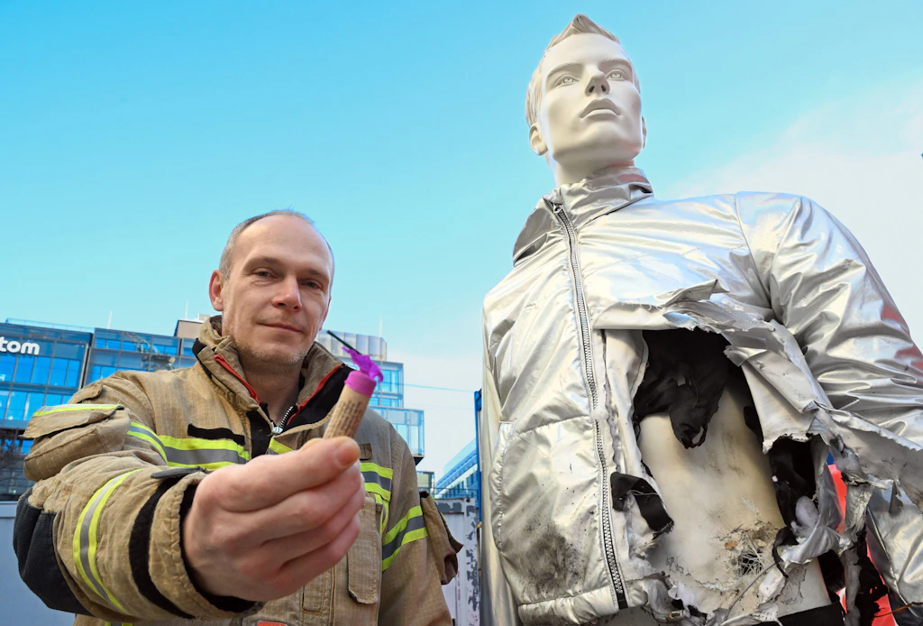 Polizeischutz und Körperkameras: Wie gut ist die Berliner Feuerwehr auf Silvester vorbereitet?