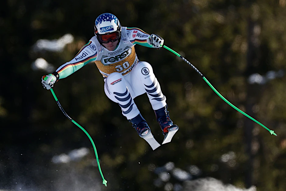ARCHIV - Thomas Dreßen muss auf die Weltcup-Rennen in Bormio wegen einer Infektion verzichten.  