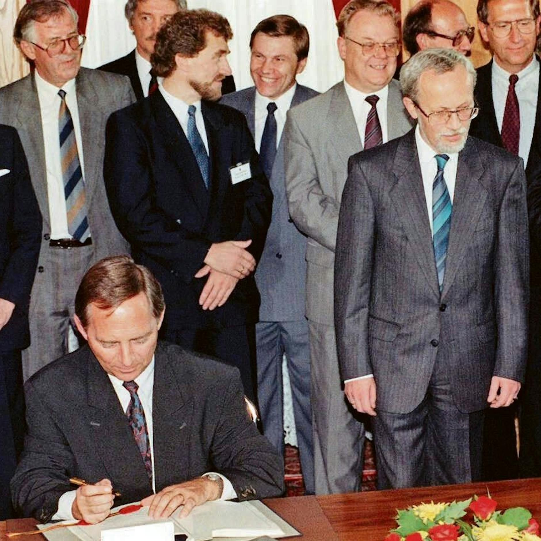 Image - Absurdität und Arroganz: Was Wolfgang Schäubles Wirken im Einigungsprozess den DDR-Bürgern brachte