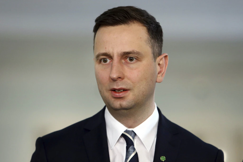 Ukraine-Krieg: Nicht-identifizierbares Flugobjekt stürzt über Polen ab