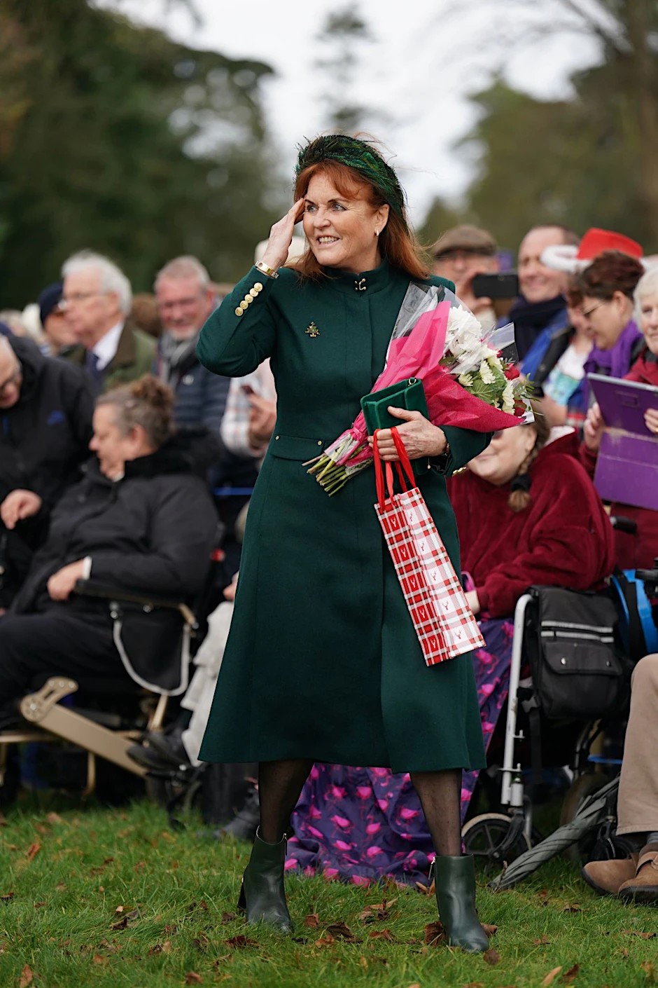 Sarah «Fergie» Ferguson, Herzogin von York, kommt am Weihnachtsmorgen zum Gottesdienst in der Kirche St. Mary Magdalene.  