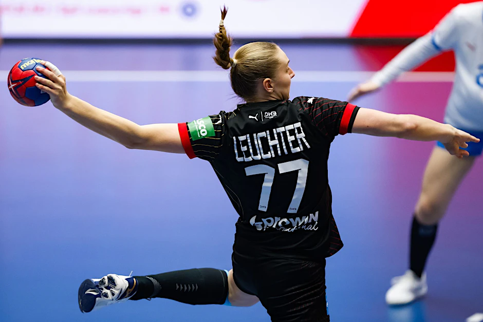 Die deutschen Handballerinnen haben die WM auf dem sechsten Platz beendet.  
