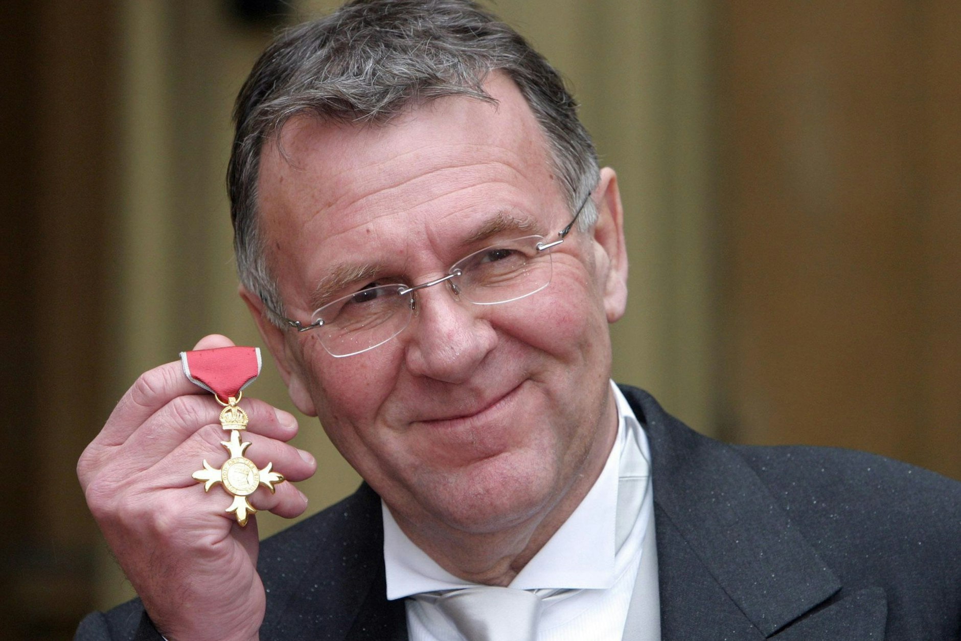 Der britische Film-Star Tom Wilkinson ist überraschend gestorben. Berühmt gemacht hat ihn unter anderen seine Rolle in der Komödie „Full Monty“ (Deutsch: «Ganz oder gar nicht»)