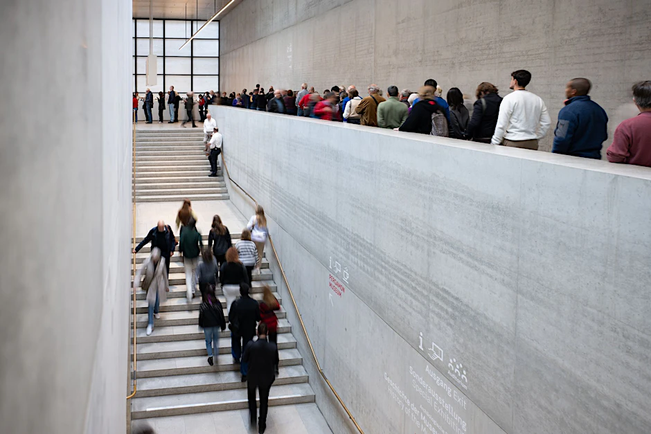 ARCHIV - Die Häuser der Stiftung Preußischer Kulturbesitz - wie hier das Pergamonmuseum - sind ein Publikumsmagnet mit zuletzt rund vier Millionen Besuchen.  