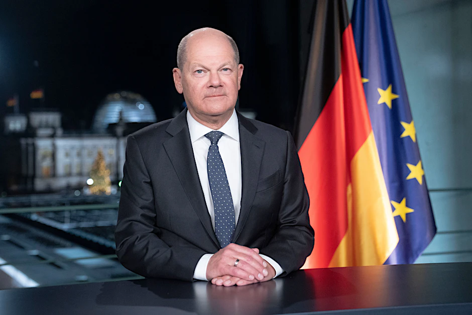Bundeskanzler Olaf Scholz (SPD) bei der Aufzeichnung seiner Neujahrsansprache im Kanzleramt: Dass Respekt auf Gegenseitigkeit beruht, ist ihm fremd.