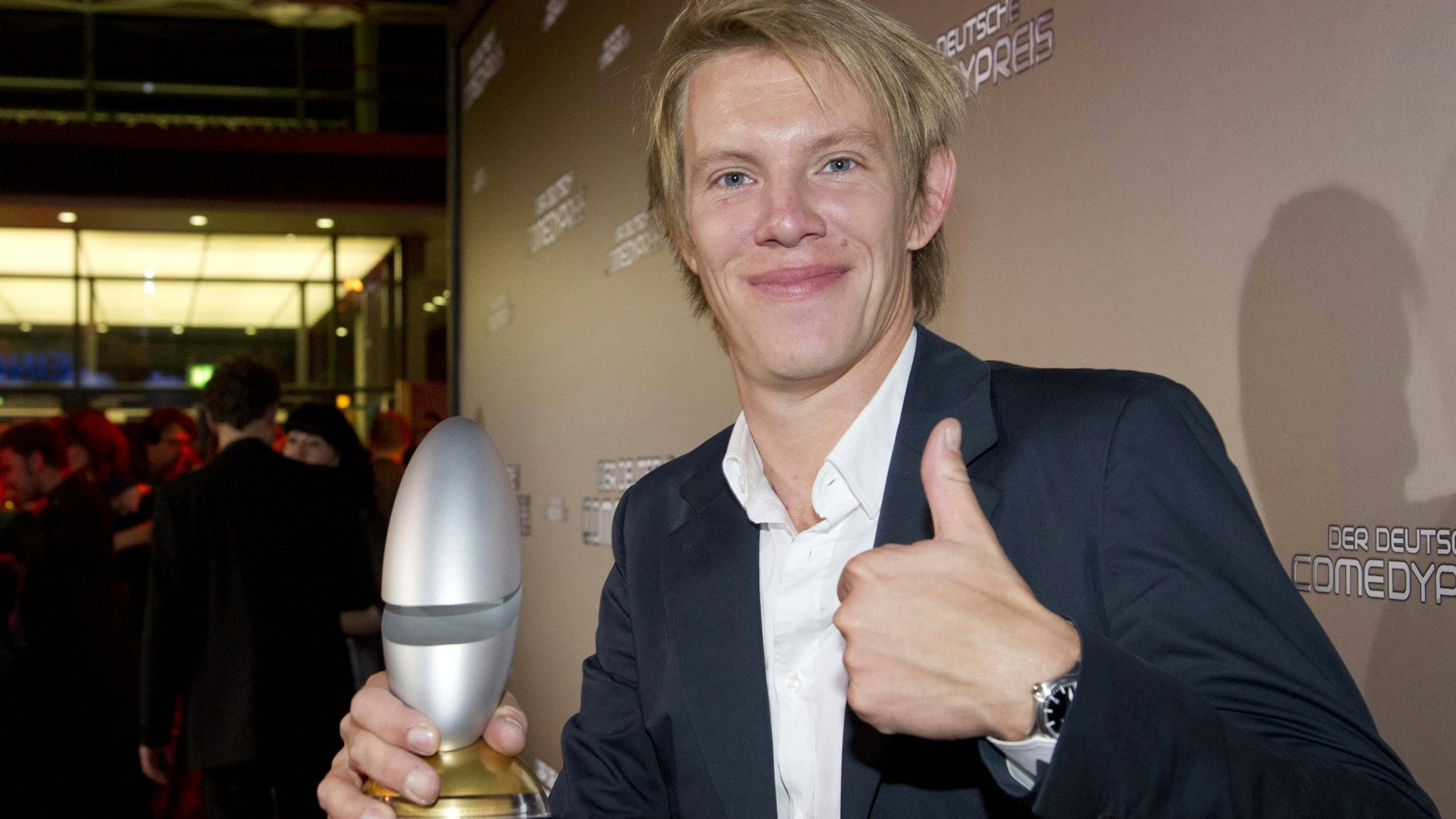 2012 gewann Simon Gosejohann für das TV-Format „Elton vs. Simon – Die Live-Show“ den Deutschen Comedypreis.