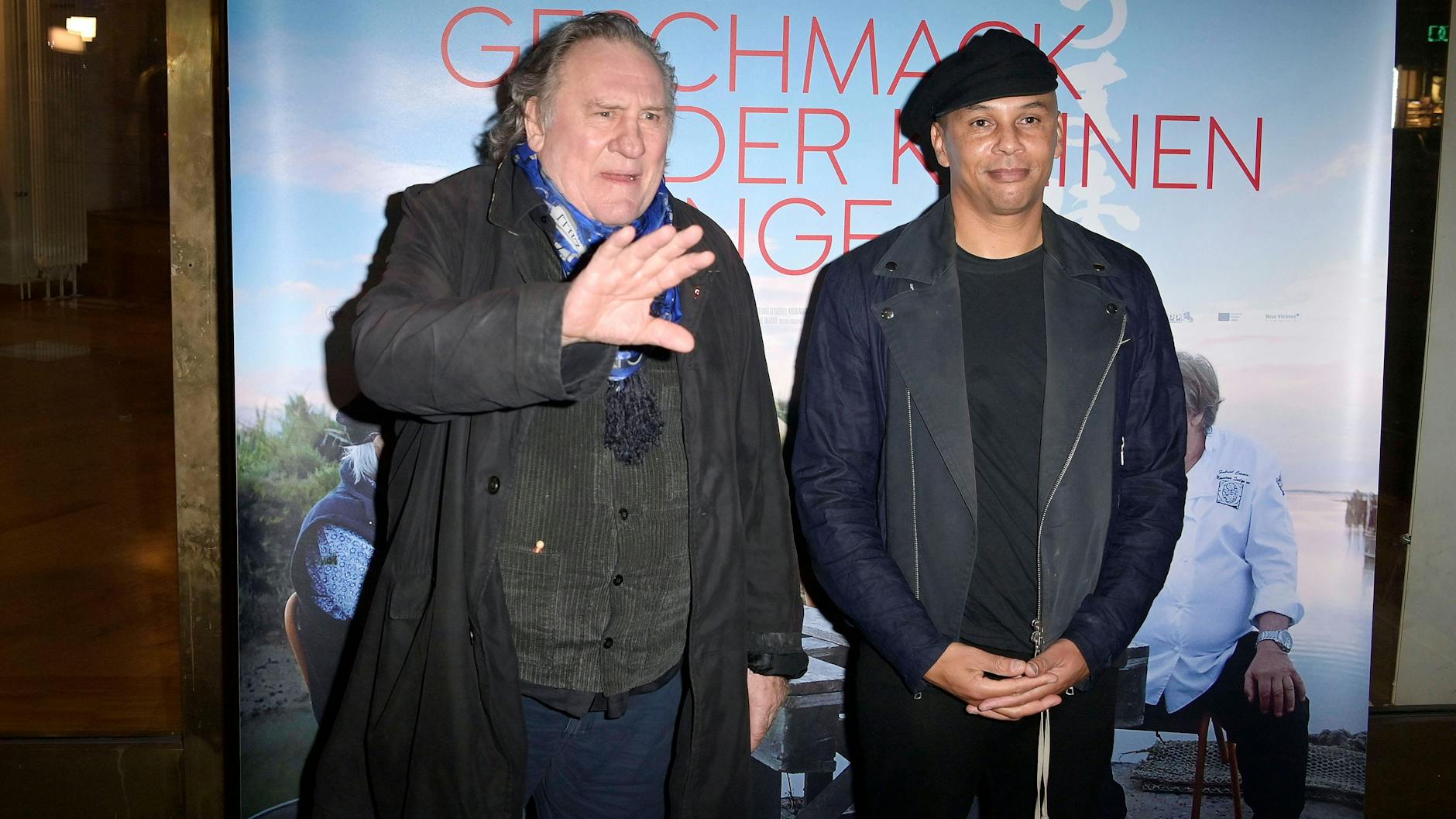 Gérard Depardieu und Slony Sow bei der Premiere des Kinofilms „Der Geschmack der kleinen Dinge / Umami“ im Cinema Paris in Berlin im Januar des vergangenen Jahres. 
