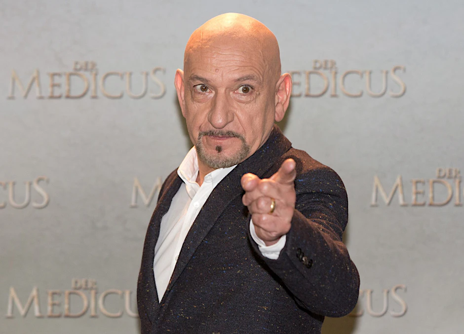 ARCHIV - Der britische Schauspieler Ben Kingsley wird 80.  