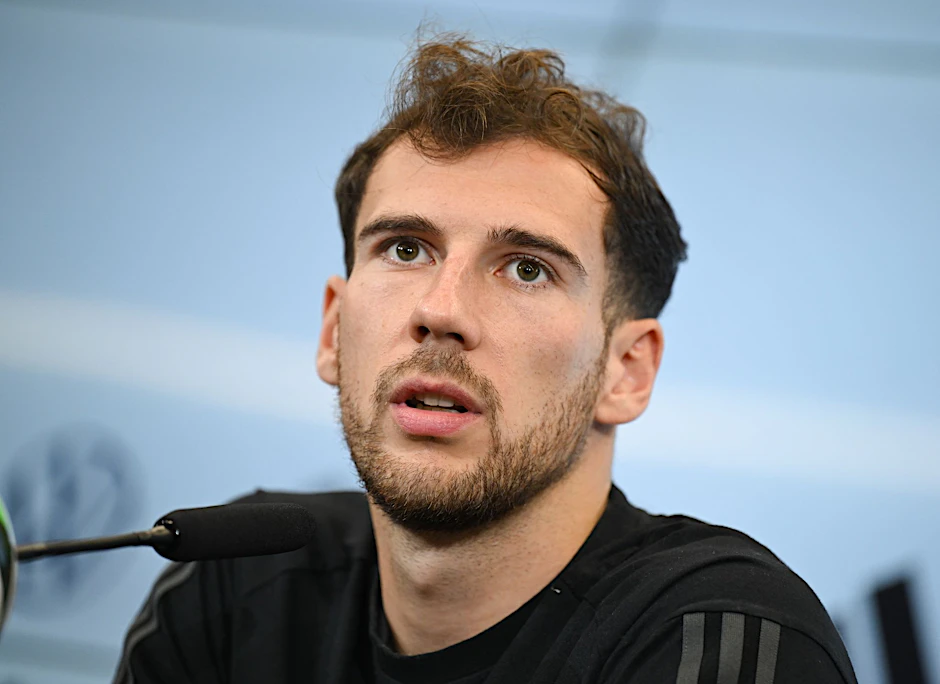 ARCHIV - Nationalspieler Leon Goretzka hofft bei der EM auf mehr Teamgeist.  