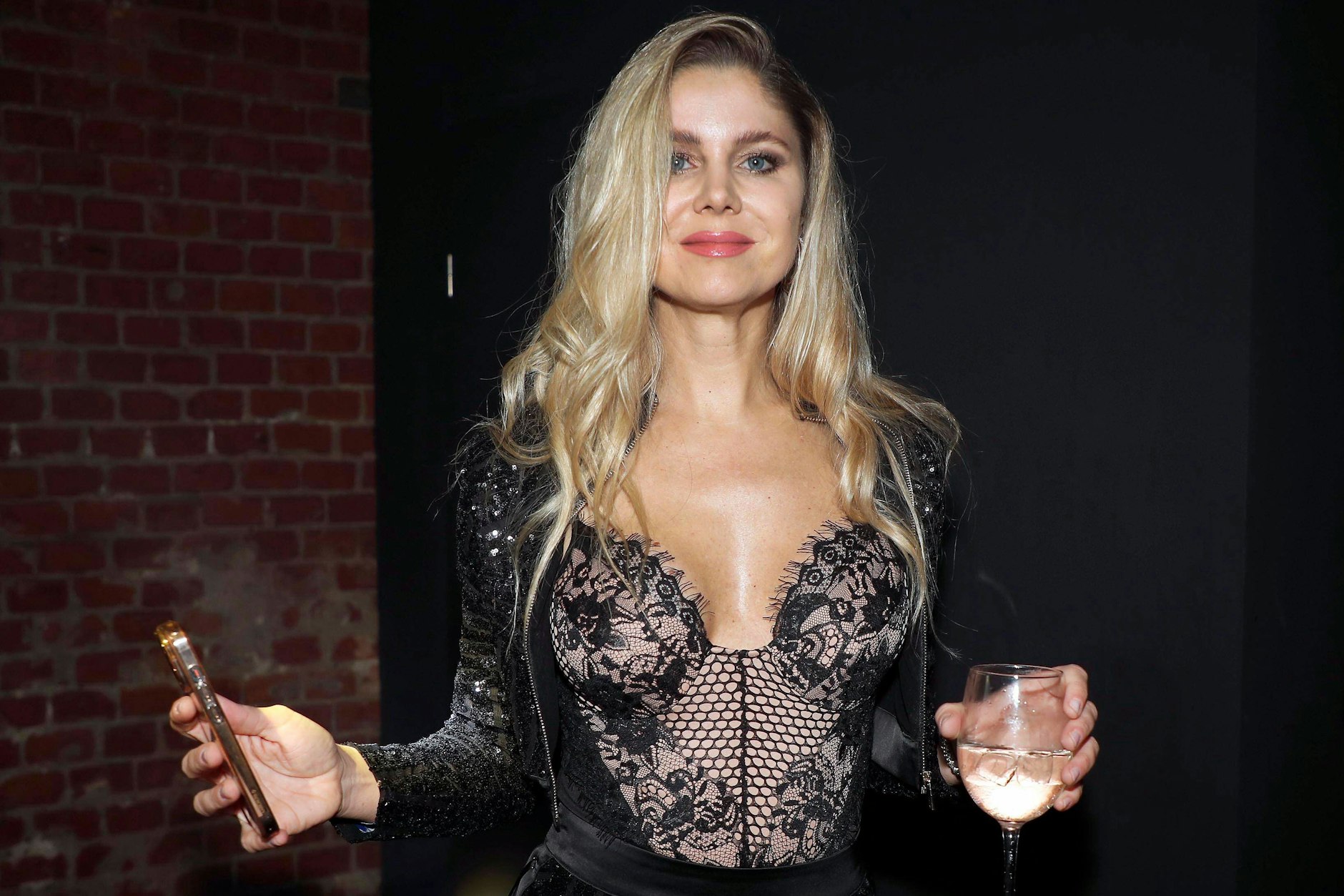 Yvonne Woelke verrät ihr richtiges Alter.