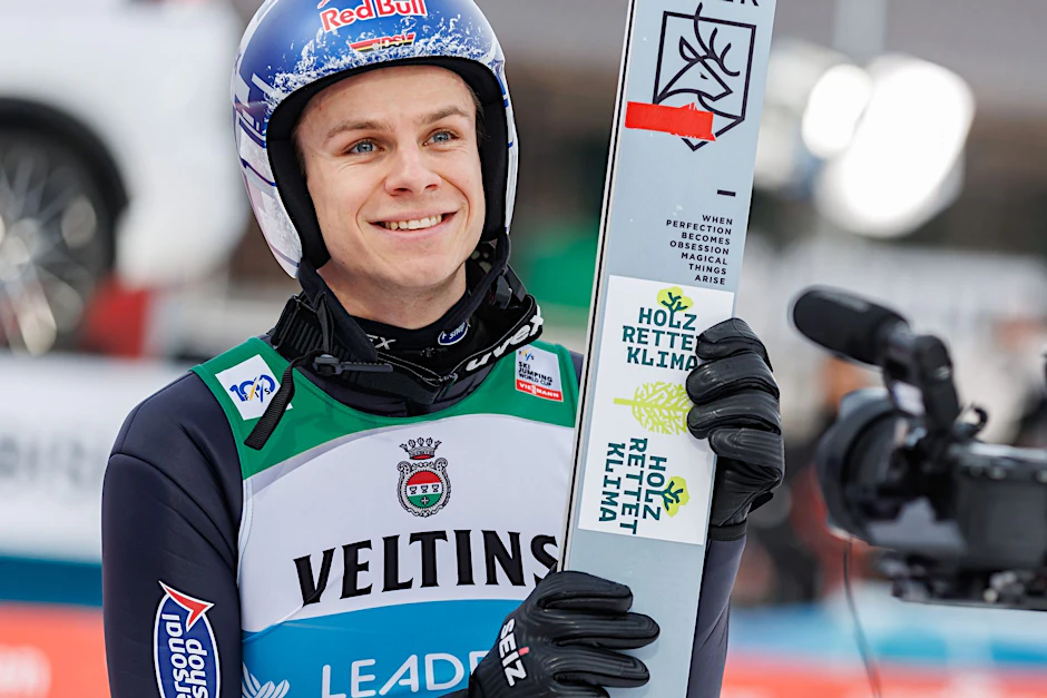 Andreas Wellinger sprang bei der Qualifikation 139 Meter weit.  