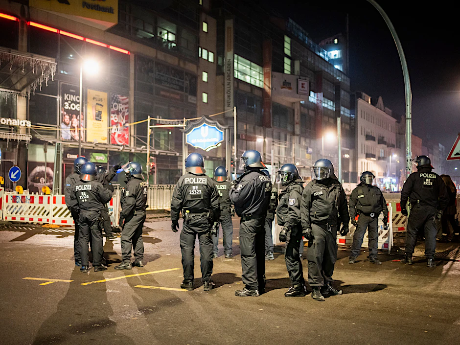 Polizeieinsatz am U-Bahnhof Rathaus Neukölln, Silvester 2023/2024
