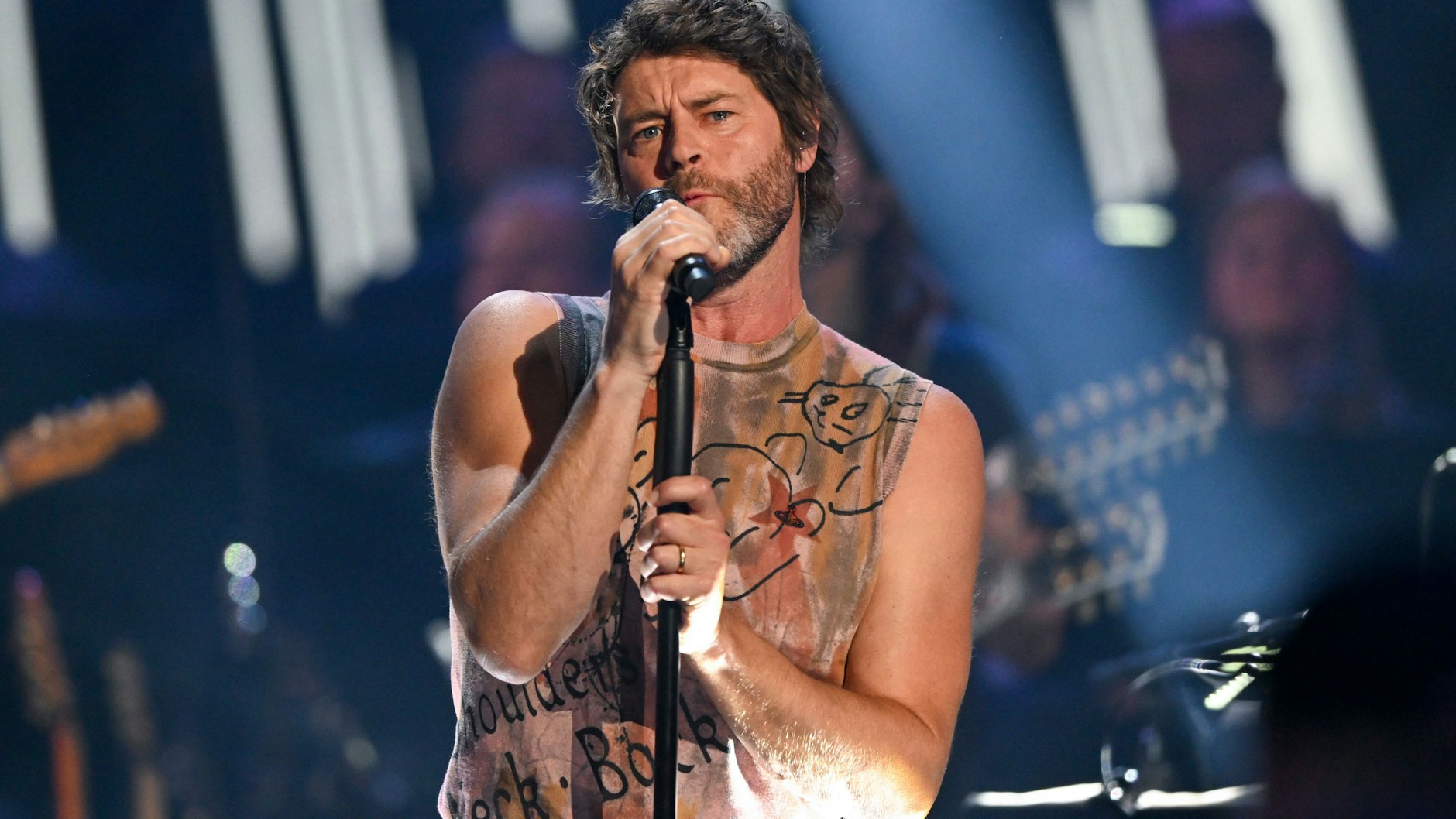 Denkt Howard Donald von Take That hier gerade ans Abendessen? Möglich ist es.