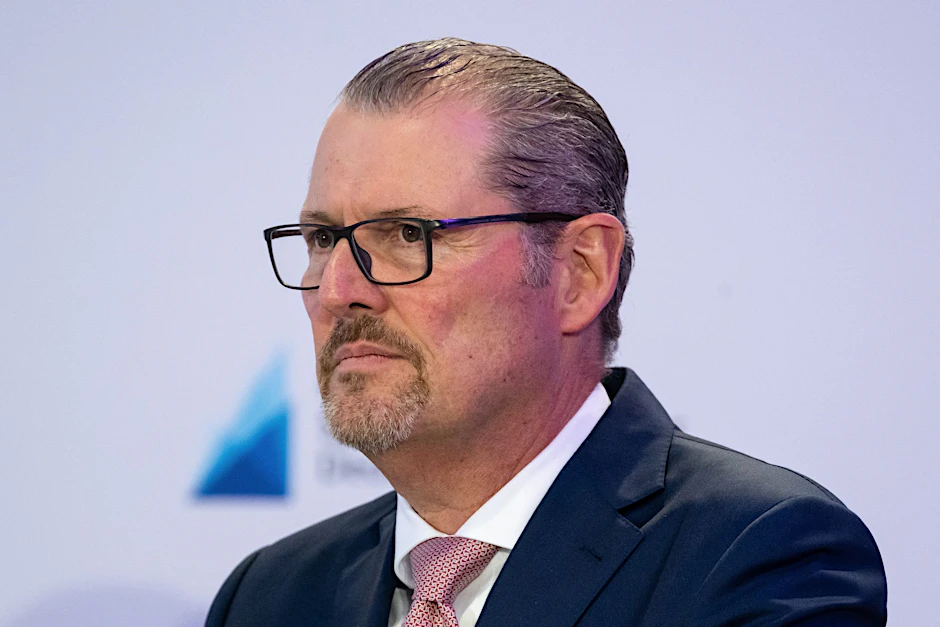 ARCHIV - Arbeitgeberpräsident Rainer Dulger warnt vor einem Loch in der Rentenkasse.  