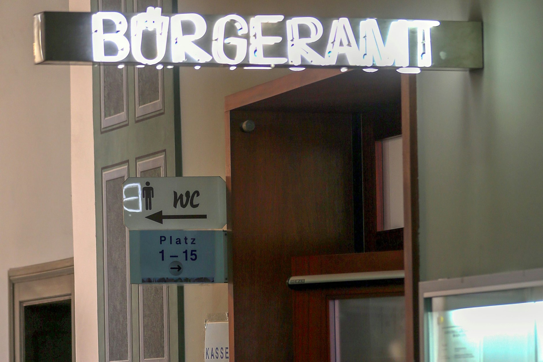 Berlins Bürgerämter sollen wegen der IT-Probleme erst nächste Woche wieder richtig funktionieren.