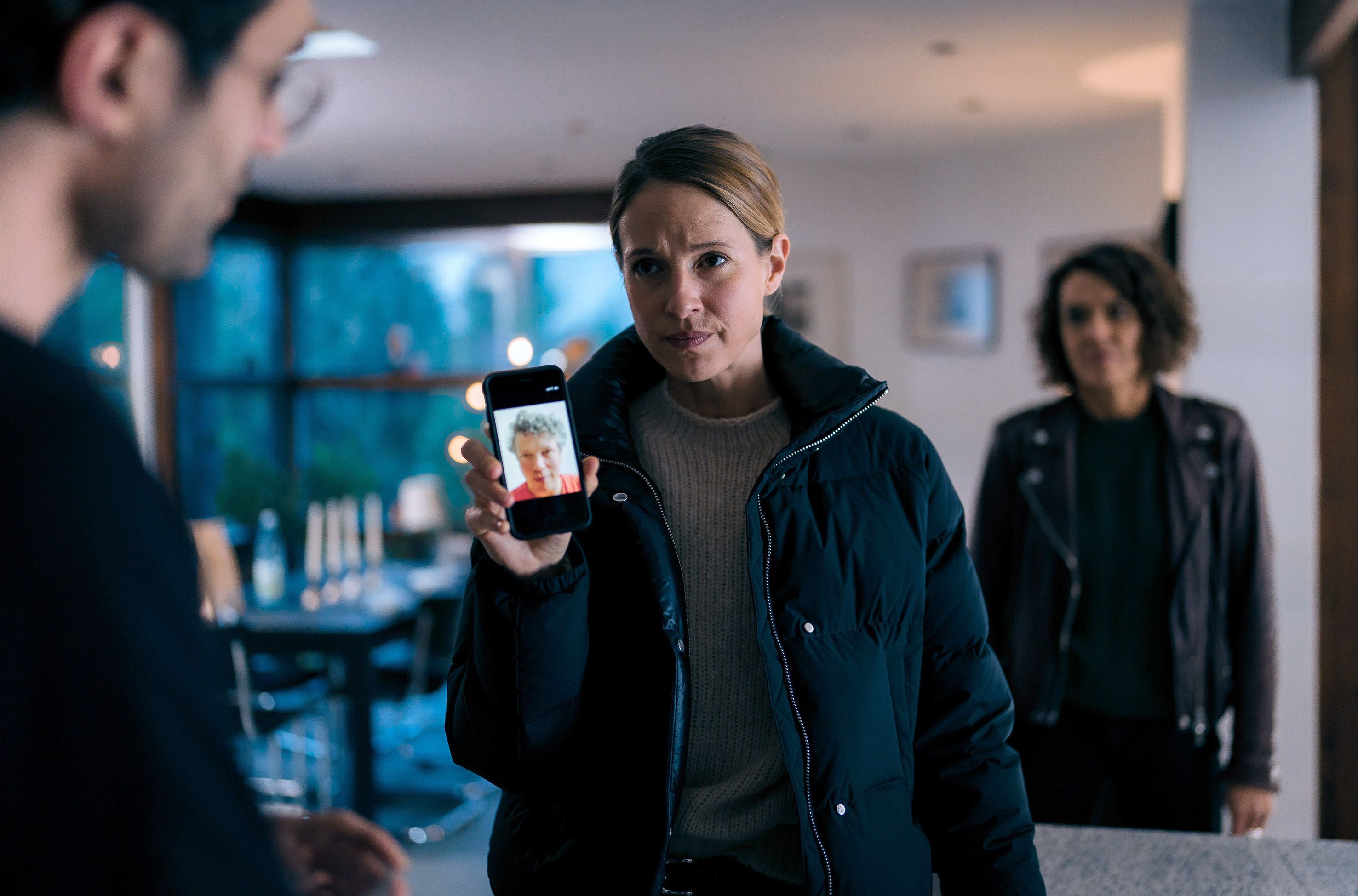 Image - „Tatort: Avatar“ aus Ludwigshafen: Das Cyberverse und ein Feuerwerk für die Sekretärin – TV-Kritik